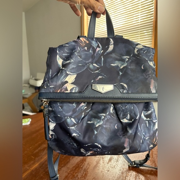 Simply Vera Wang Blue Floral Multi Pocket Bookbag - Picture 2 of 16